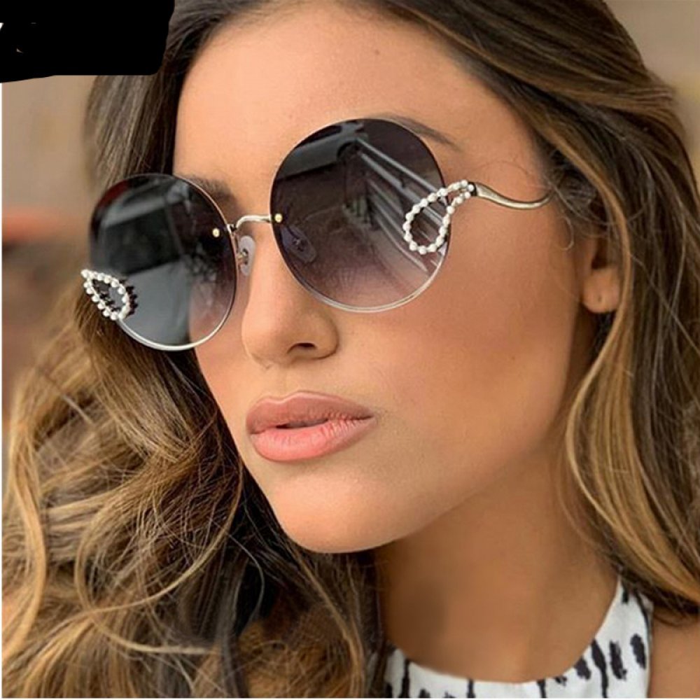 2020 Luxury Ladies Rhinestone Sunglasses Women Italy Brand Designer Rimless Round Big Sun