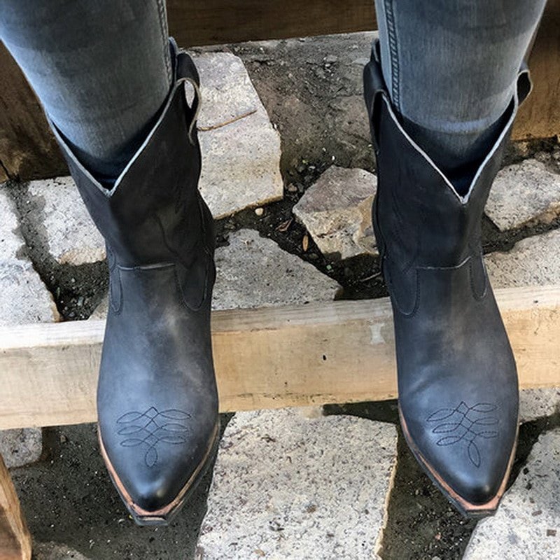 cowboy boots for women with heels