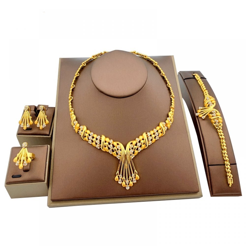 Dubai Gold Bridal jewelry sets for Women. Bracelet